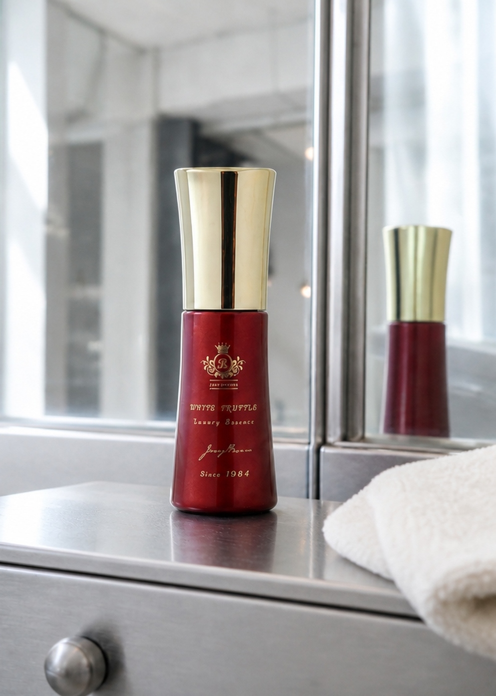 JennyBrown White Truffle Serum sixth image