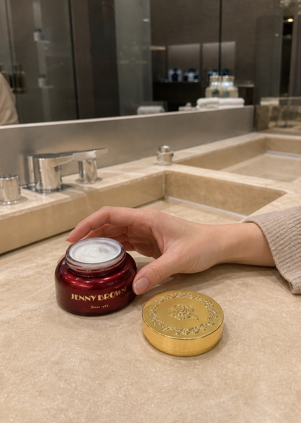 JennyBrown White Truffle face cream product sharing image, fifth view