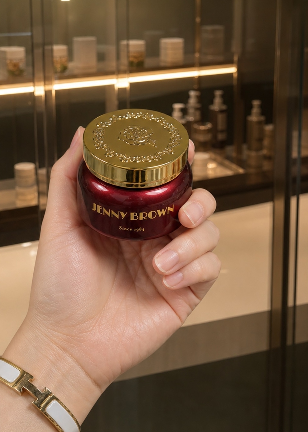 JennyBrown White Truffle Cream sharing image, sixth view