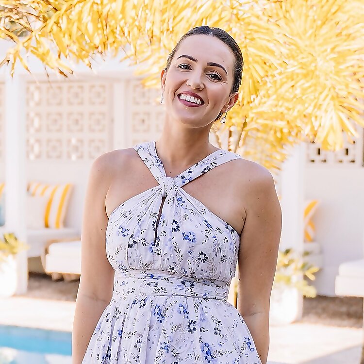 lucymneville profile image